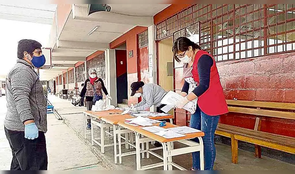 apoyo. Sector público inició entrega de cuadernos de trabajo.