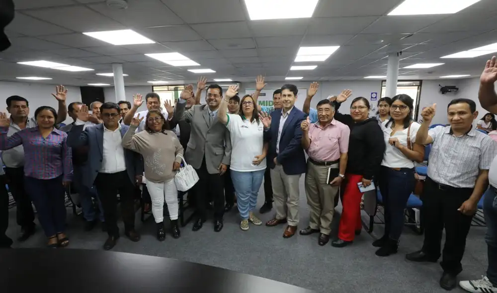 Anuncios. Se corregirán las observaciones del proyecto Esmeralda, el cual busca que las familias ayacuchanas tengan el recurso hídrico para la agricultura. Foto: agraria
