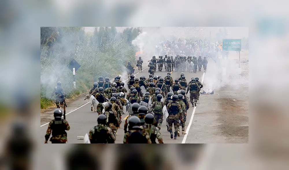 Desalojo. Durante el repliegue de los protestantes hacia Cocachacra se produjeron varios enfrentamientos con la Policía.