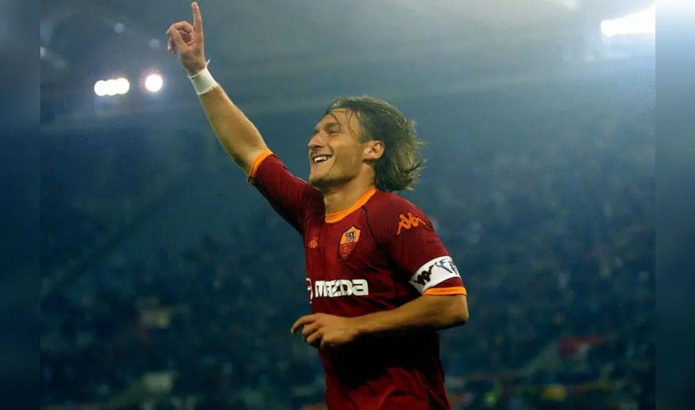 Francesco Totti alzó el galardón europeo en el curso 2006/2007 luego de alcanzar los 26 goles con la Roma. (Foto: Getty Images)