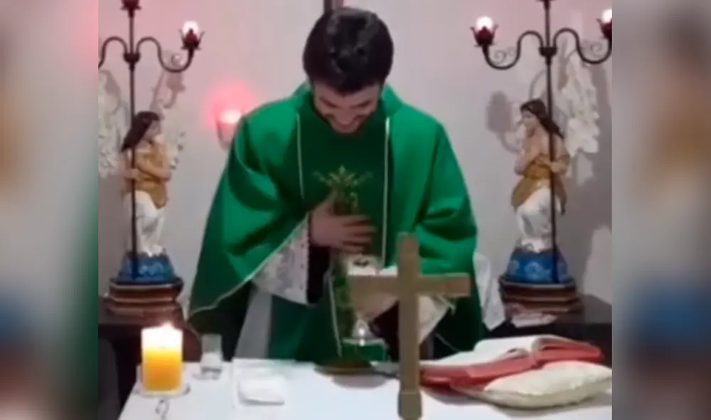 La eucaristía fue realizada en la iglesia de São Félix de Valois, en Brasil. Foto: captura de YouTube