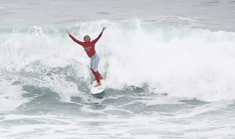 Daniella Rosas le dio al Perú la medalla de oro número seis en el Open Surf de los Juegos Panamericanos Lima 2019. | Foto: GLR
