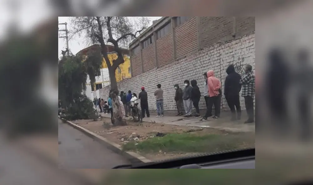 Largas filas en colegios para descartar coronavirus