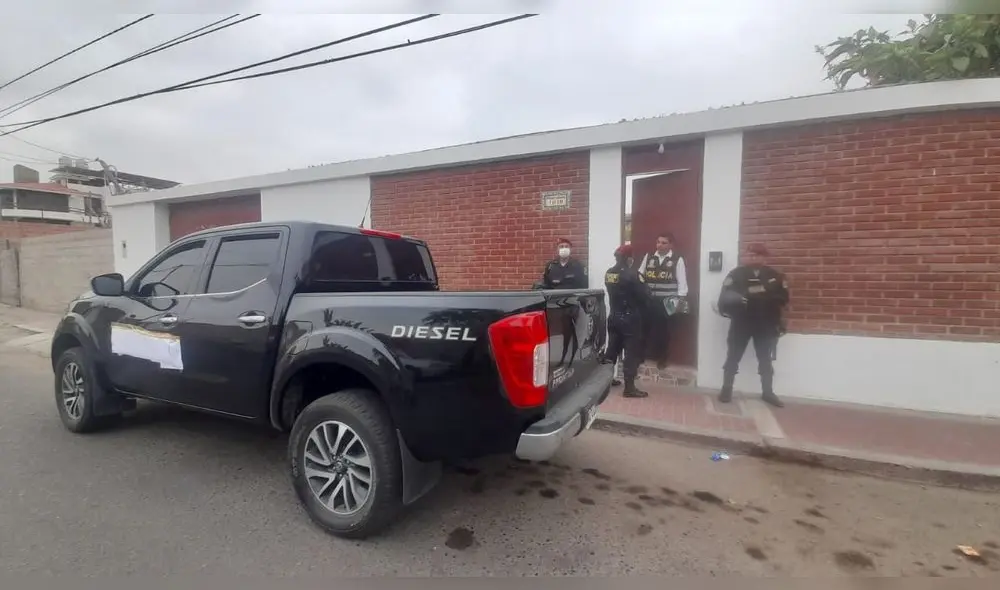 judicial. Fiscales ingresaron a vivienda de Luis Torres durante la madrugada de ayer para incautar documentos y bienes. judicial. Fiscales ingresaron a vivienda de Luis Torres durante la madrugada de ayer para incautar documentos y bienes.