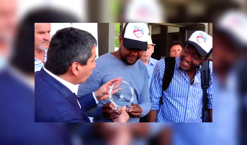 En Twitter, recibió millonaria recompensa pero la perdió de forma increíble [VIDEO]