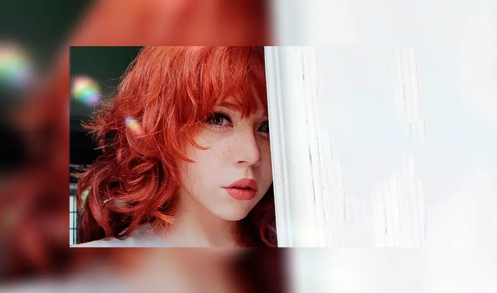 Facebook viral: chica pelirroja sorprende con su perfecta imitación a la voz del asistente de 'Waze' [VIDEO]