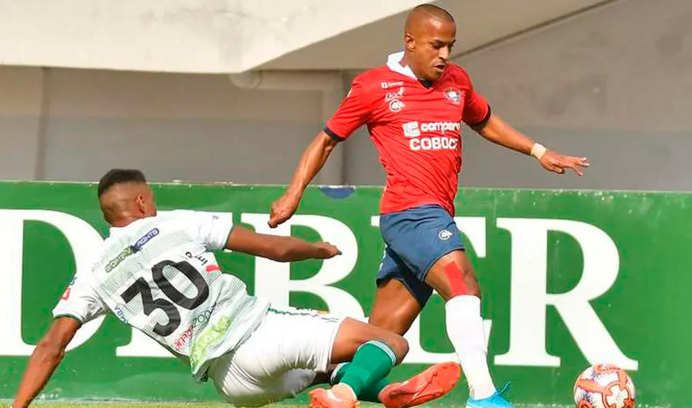 Wilstermann y Oriente Petrolero juegan en Cochabamba por la Liga boliviana. Foto: Tigo Sports