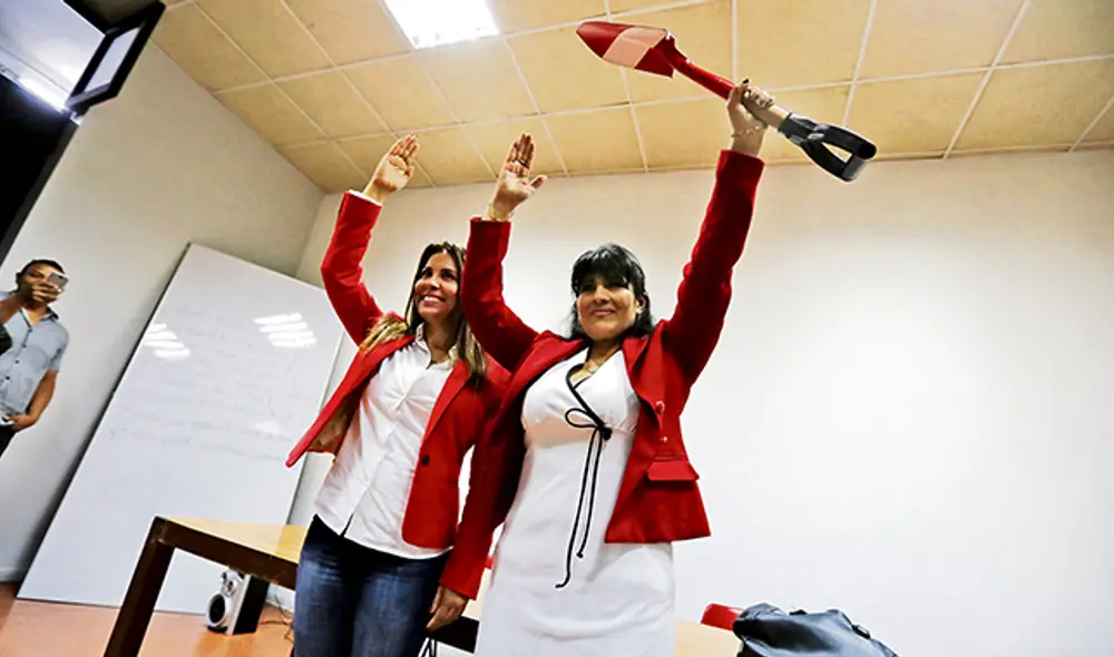 La lampa. Acción Popular ratificó que ninguno de sus cinco excongresistas participará. La lampa. Acción Popular ratificó que ninguno de sus cinco excongresistas participará.