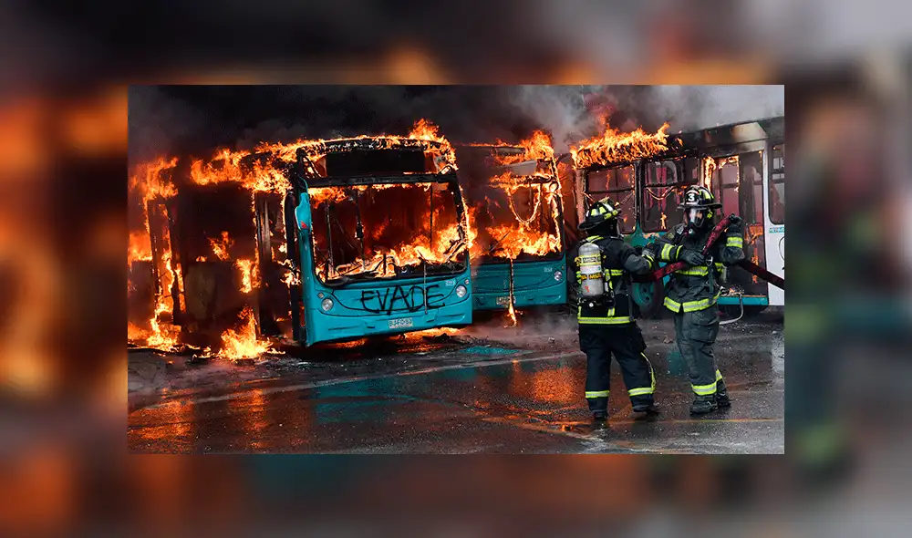 Protestas en Chile por alza de tarifa del Metro de Santiago. Foto: AFP