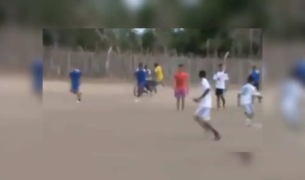 Facebook viral: arquero inexperto descuida su portería y realiza ‘truco’ para evitar recibir un gol