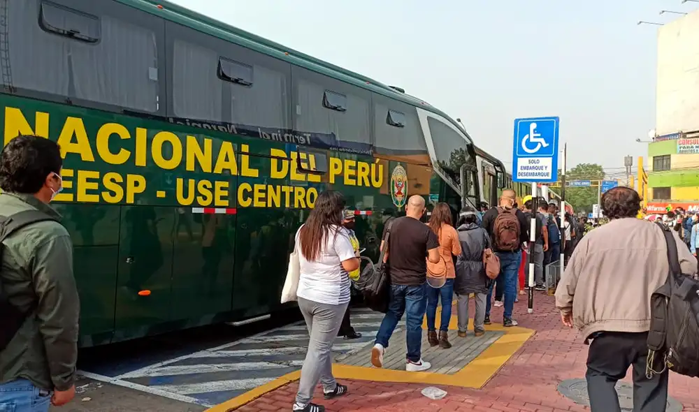 El 75% de los buses han suspendido su servicio. Foto: Karla Cruz / URPI-GLR El 75% de los buses han suspendido su servicio. Foto: Karla Cruz / URPI-GLR