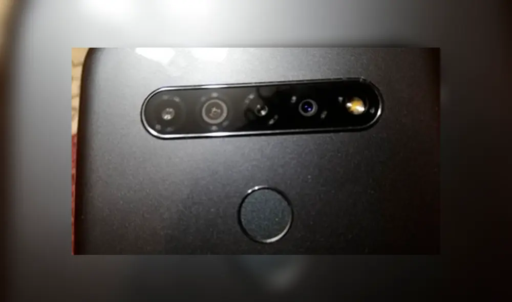 El LG K41s incluye cuatro cámaras traseras, que se ubican sobre el detector de huellas. El LG K41s incluye cuatro cámaras traseras, que se ubican sobre el detector de huellas.