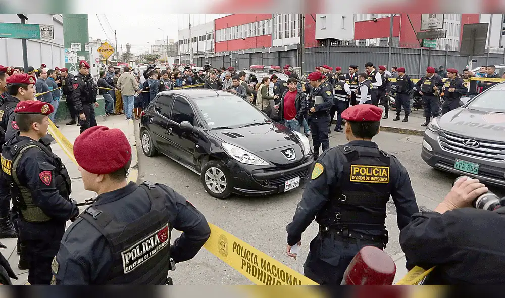 Detienen a tres delincuentes tras intensa balacera en la Vía Expresa [VIDEO]