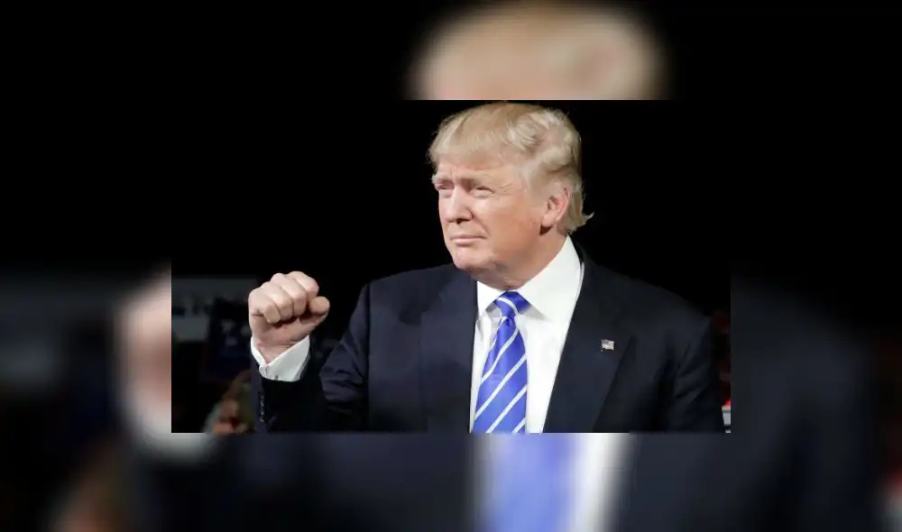 Donald Trump celebró el triunfo ante el Obamacare a su estilo Donald Trump celebró el triunfo ante el Obamacare a su estilo