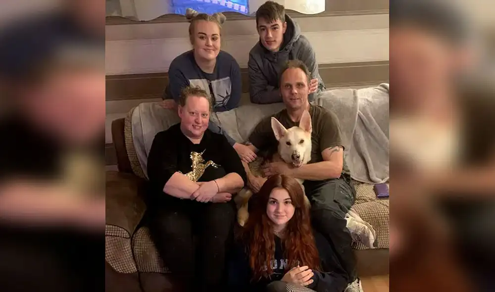 Desliza las imágenes para conocer la conmovedora historia un perro que se reunió con su familia después de 8 años. Foto: Facebook