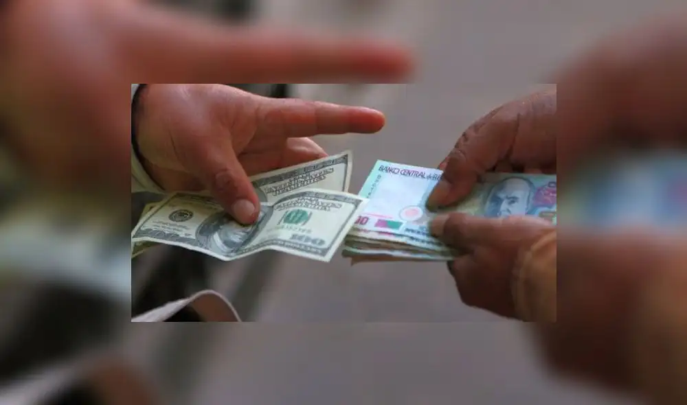 Conoce cómo ahorrar dinero al cambiar dólares 
