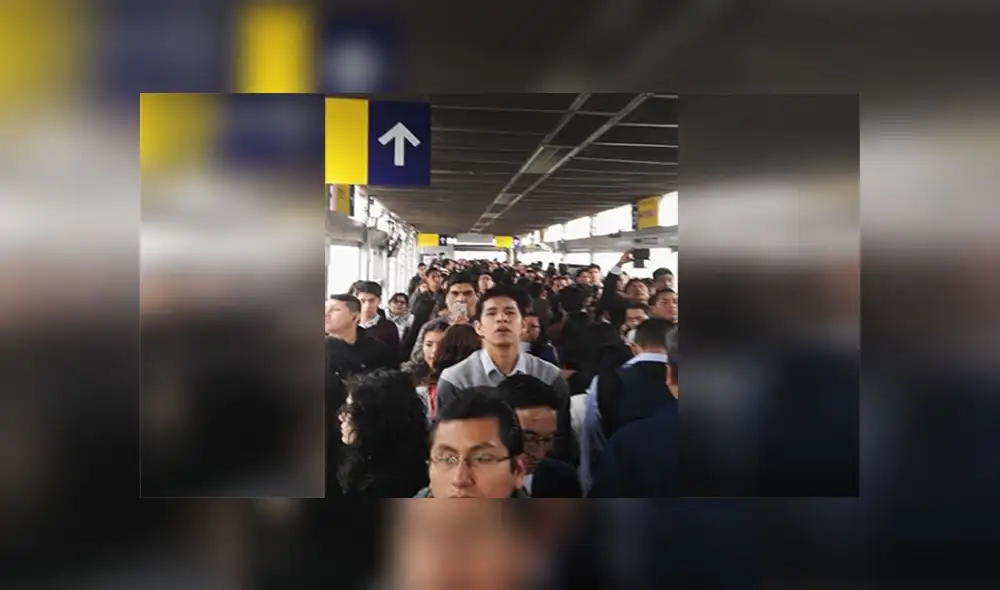 Metropolitano: usuarios reportaron largas colas en la estación UNI