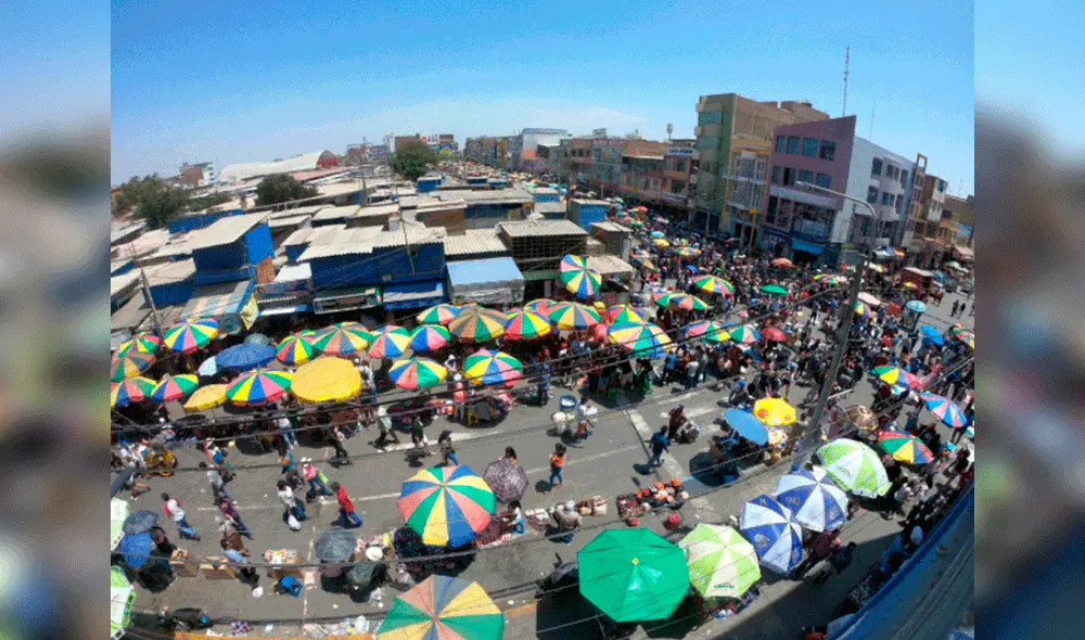 El centro de abasto es considerado de alto riesgo por Defensa Civil. Foto: La República El centro de abasto es considerado de alto riesgo por Defensa Civil. Foto: La República