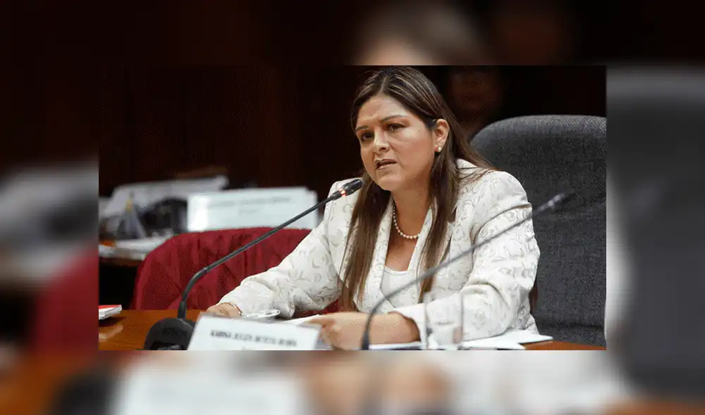 Congreso confirmó que pasaje de avión de Karina Beteta a Huánuco fue usado Congreso confirmó que pasaje de avión de Karina Beteta a Huánuco fue usado