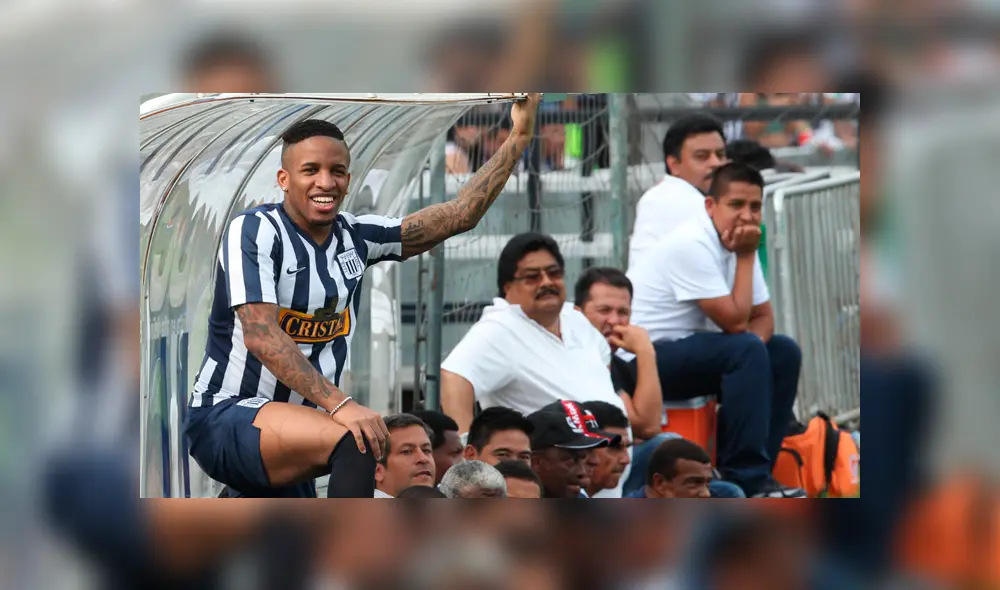 Jeffersfon Farfán confirmó que se va a retirar en Alianza Lima, el equipo de sus amores. Jeffersfon Farfán confirmó que se va a retirar en Alianza Lima, el equipo de sus amores.