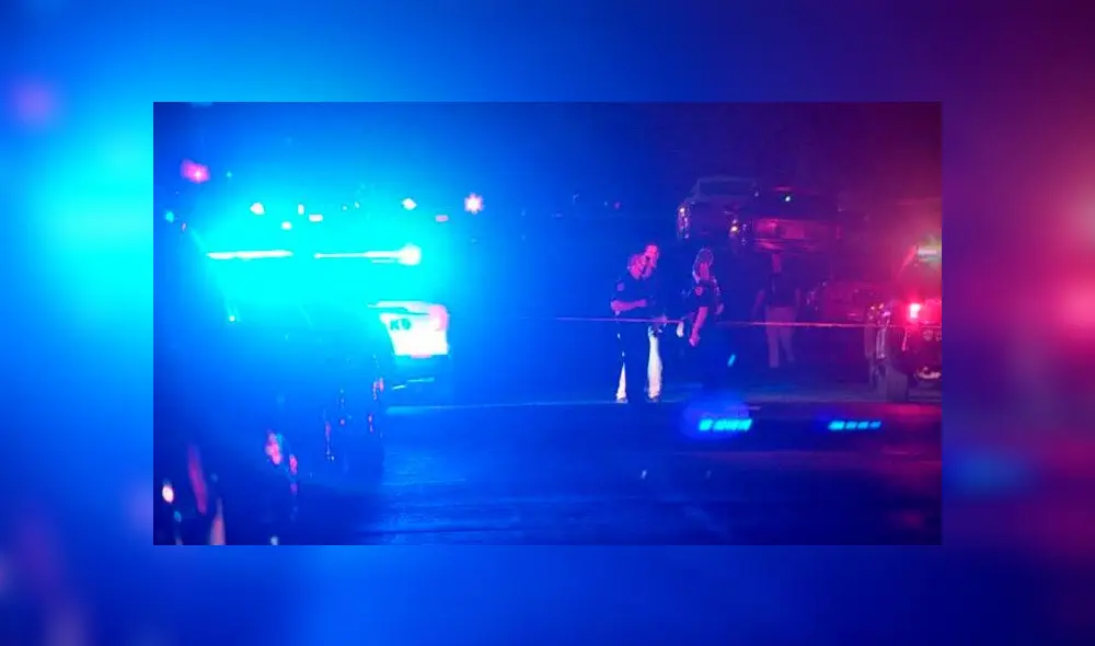 El niño huyó de la escena al observar la llegada de los policías. En medio de la persecución uno de los oficiales le disparó varias veces. Foto: CNN en Español.