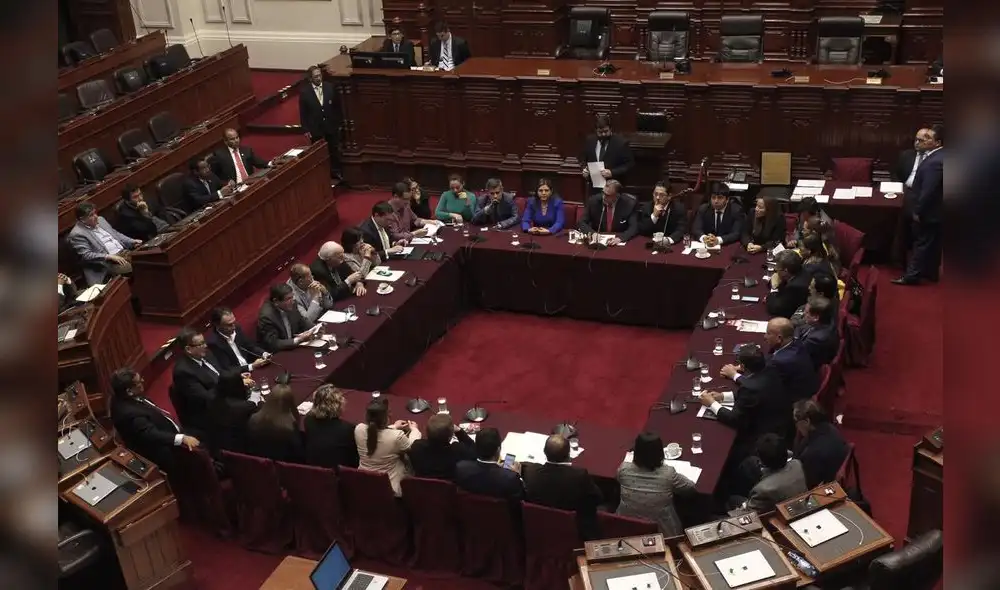 Se suspende la sesión de la Comisión Permanente 