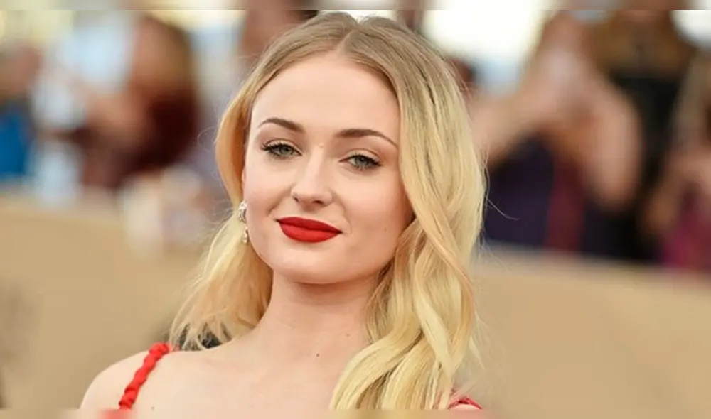 Sophie Turner culpa a Emilia Clarke por taza filtrada en Game of Thrones [VIDEO]