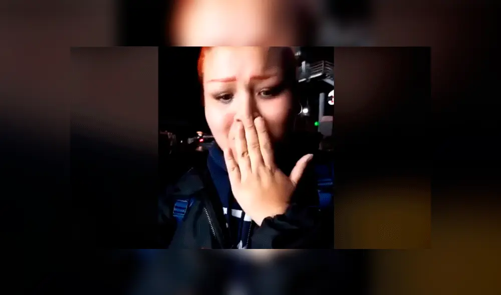 Hombre aprovecha que su pareja come unos churros y le propone matrimonio [VIDEO]