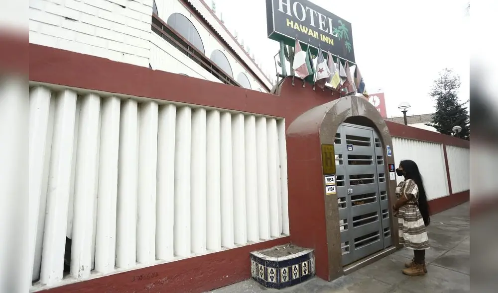 Ciudadanos de Cusco permanecen encerrados en hotel de Lima porque su alcalde no paga estadía. Créditos: Marco Cotrina / La República. Ciudadanos de Cusco permanecen encerrados en hotel de Lima porque su alcalde no paga estadía. Créditos: Marco Cotrina / La República.