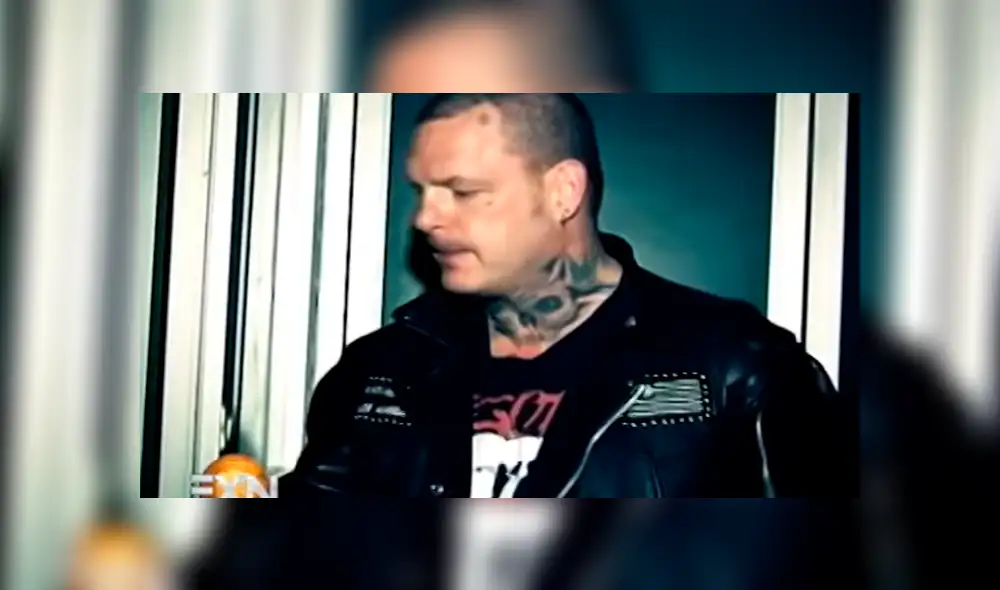 Hombre ingresa a la morgue de madrugada para estar al lado de los muertos y sucede algo aterrador.