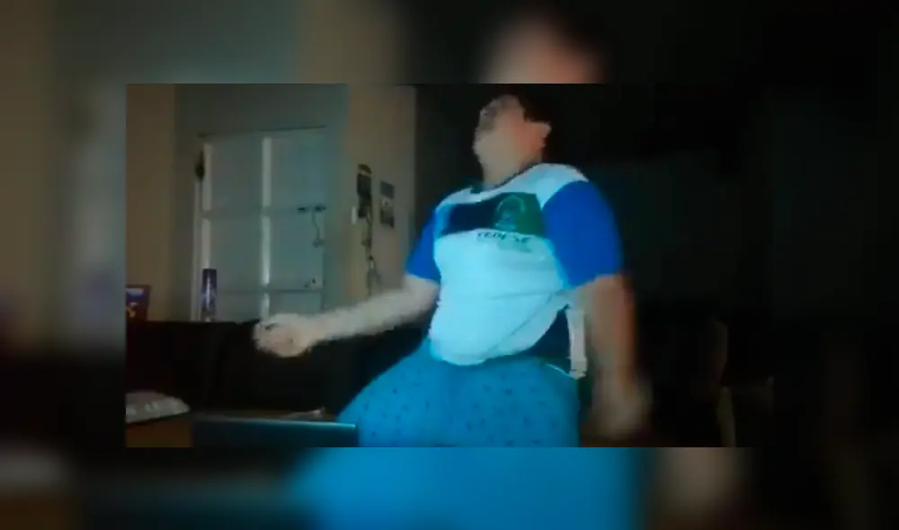 En Facebook, un niño se grabó bailando la canción ‘Ritmo’ de J Balvin y The Black Eyed Peas, al aprovechar la ausencia de su mamá. En Facebook, un niño se grabó bailando la canción ‘Ritmo’ de J Balvin y The Black Eyed Peas, al aprovechar la ausencia de su mamá.