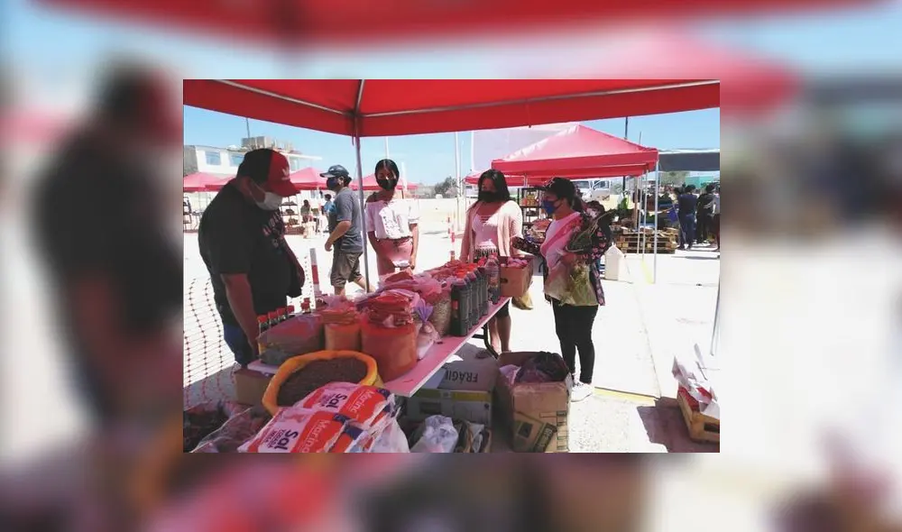 Comerciantes se instalan en mercado temporal. (Foto: Municipalidad de Paita) Comerciantes se instalan en mercado temporal. (Foto: Municipalidad de Paita)
