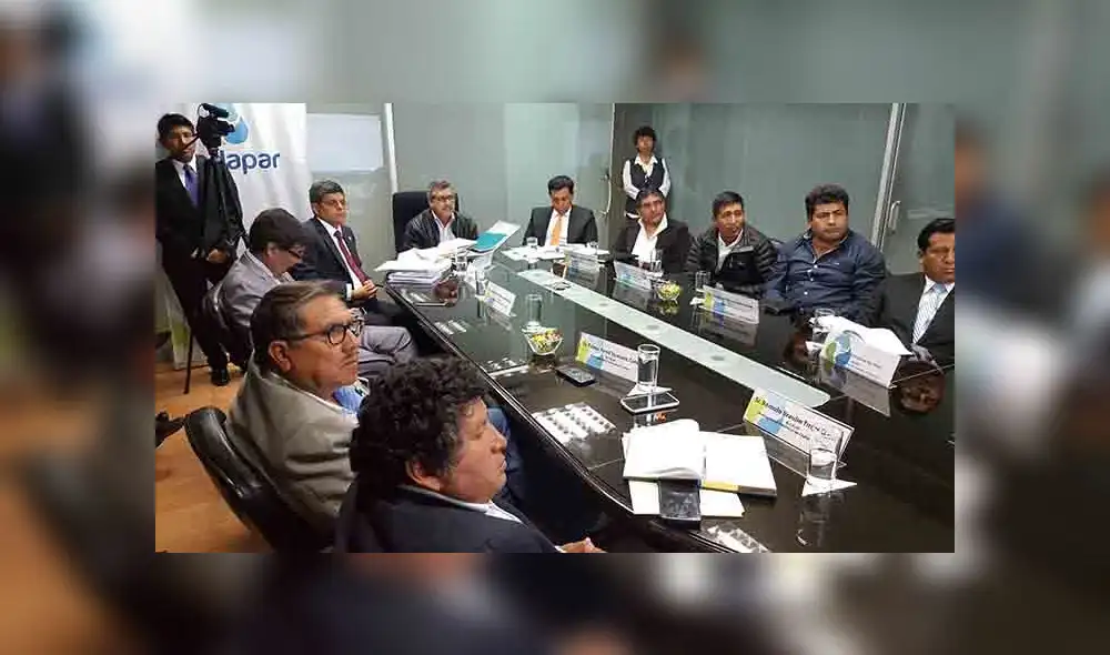 Alcaldes ratifican a Aguilar en el directorio de Sedapar pese a cuestionamientos Alcaldes ratifican a Aguilar en el directorio de Sedapar pese a cuestionamientos