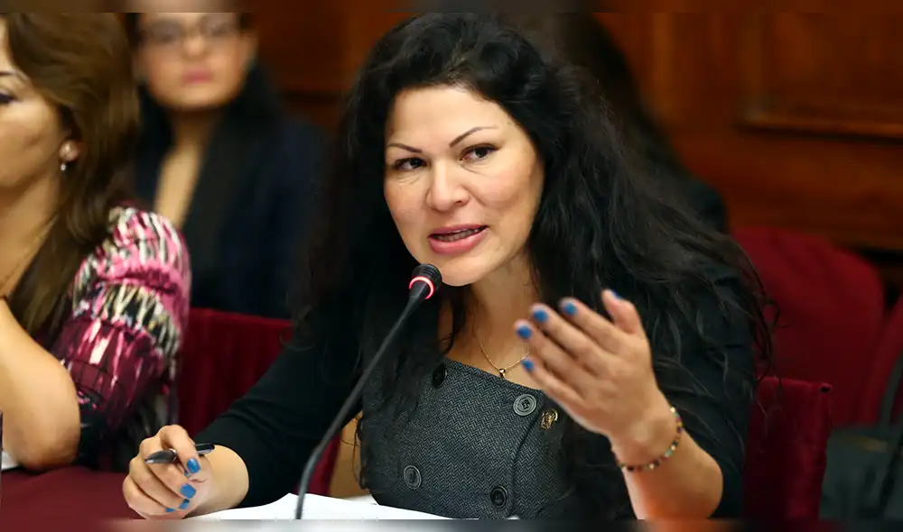 Fujimorista Yesenia Ponce reportó compañeros fantasmas