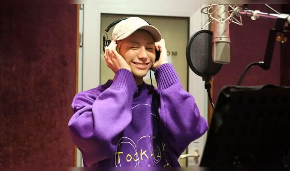 Seungsik durante las grabaciones de Howling.