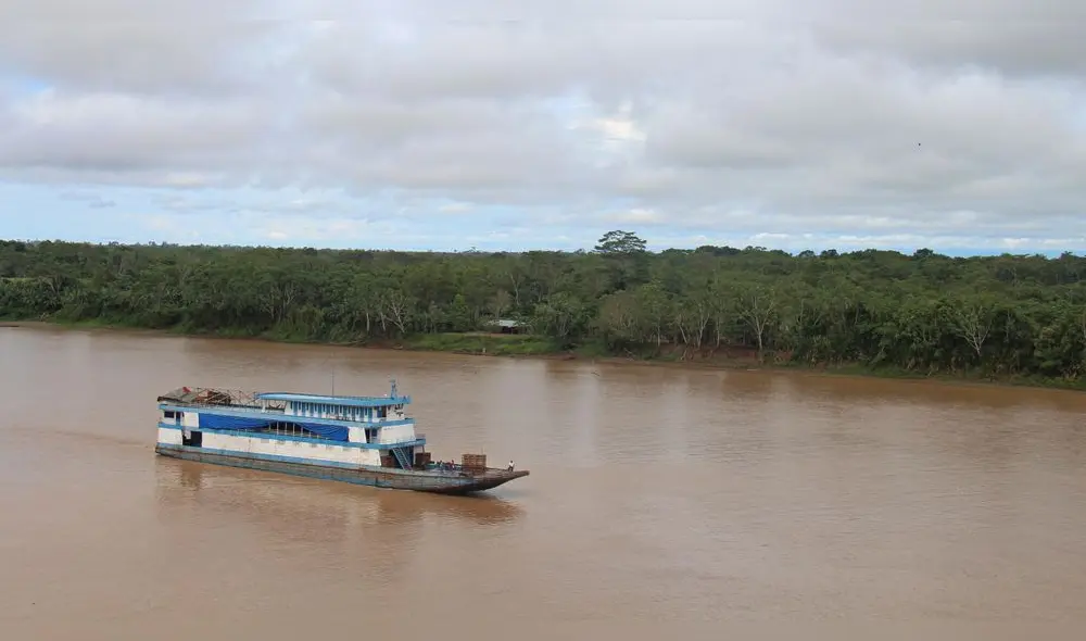 Vía fluvial en Loreto.
