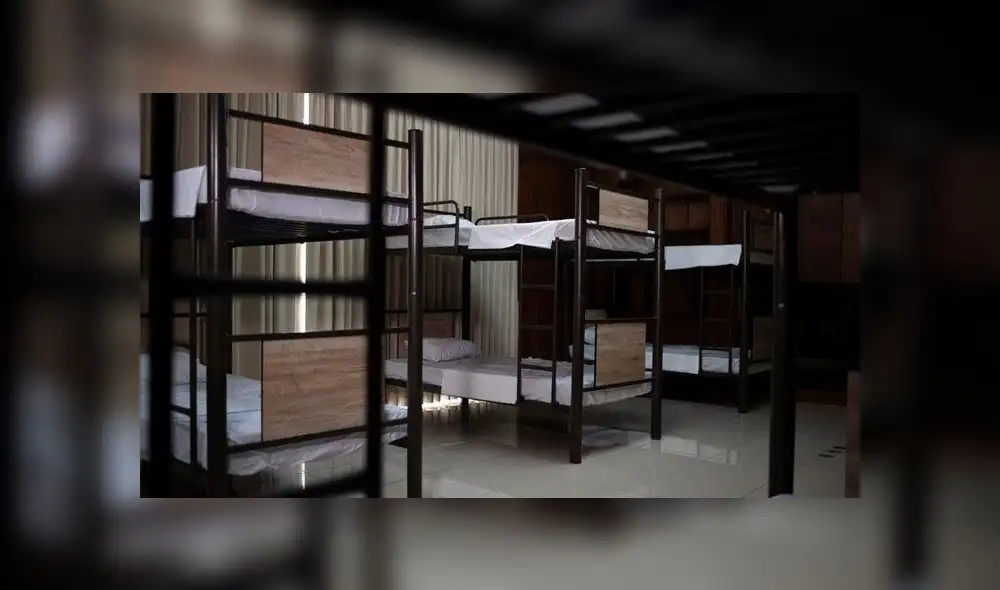 Instalaron camarotes para 300 personas en la residencial presidencial de El Salvador. Foto: AFP.