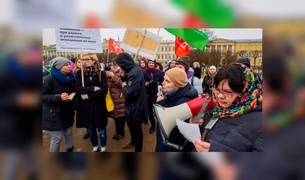 Rusia: Tras seis intentos, mujer logra que acepten denuncia de agresión física en contra de expareja