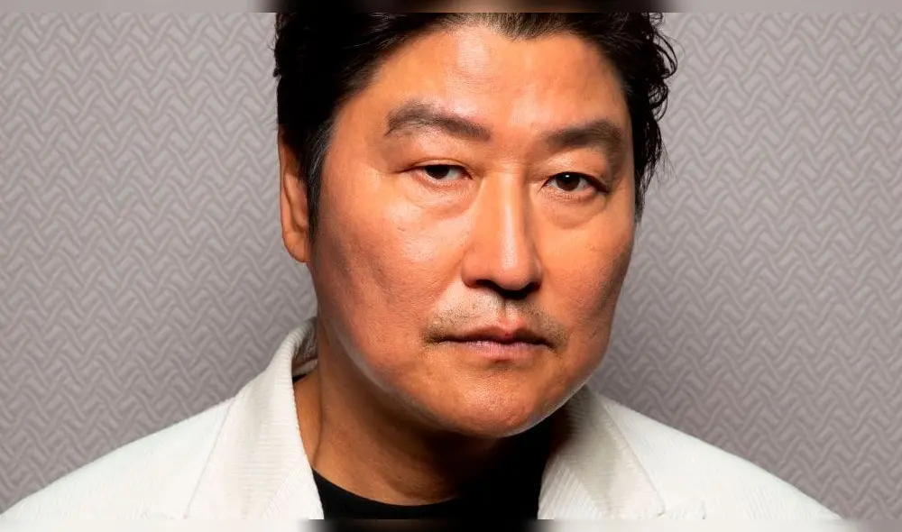 Song Kang Ho es un actor surcoreano, nacido el 17 de enero de 1967. Song Kang Ho es un actor surcoreano, nacido el 17 de enero de 1967.