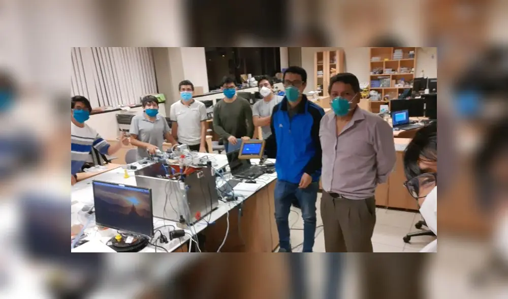 Investigadores de la UNI en la fabricación del ventilador mecánico. Créditos: Cortesía de Michael Vera Pérez. Investigadores de la UNI en la fabricación del ventilador mecánico. Créditos: Cortesía de Michael Vera Pérez.
