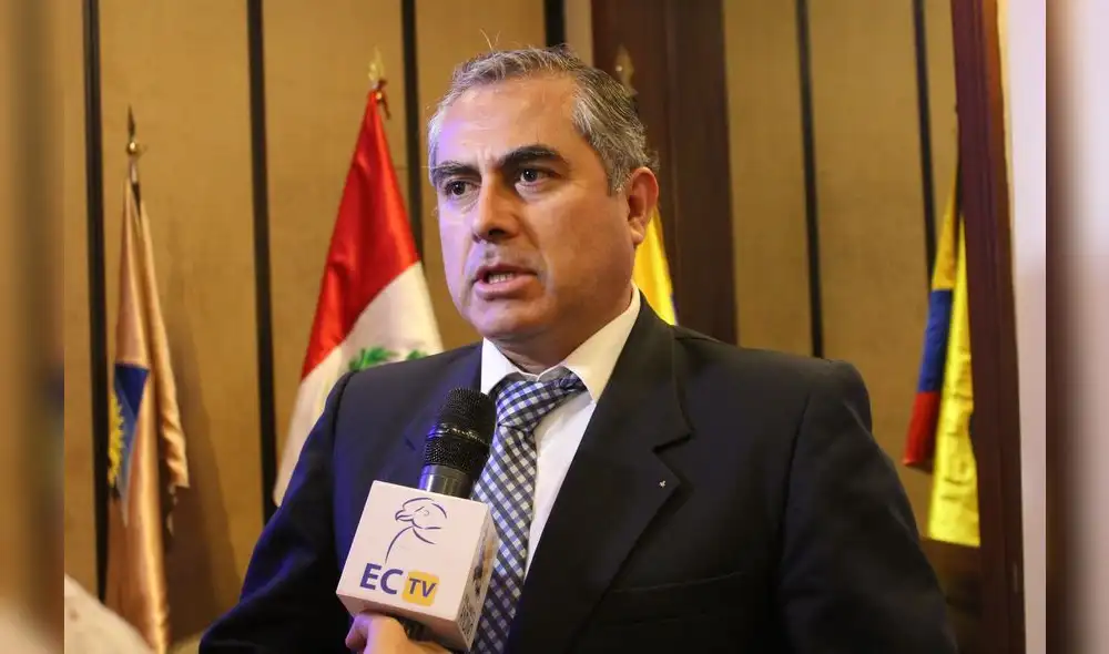 Designan a Mario Zúñiga presidente de la Comisión del Bicentenario filial Arequipa Designan a Mario Zúñiga presidente de la Comisión del Bicentenario filial Arequipa