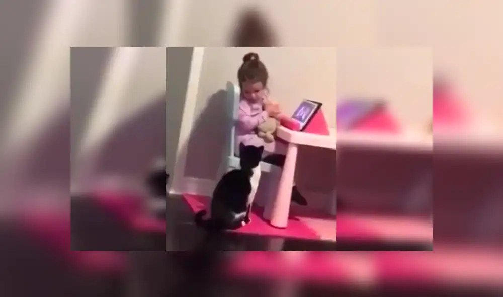 En YouTube, un señor instaló una cámara de seguridad para vigilar a su menor hija y se llevó emotiva sorpresa. En YouTube, un señor instaló una cámara de seguridad para vigilar a su menor hija y se llevó emotiva sorpresa.