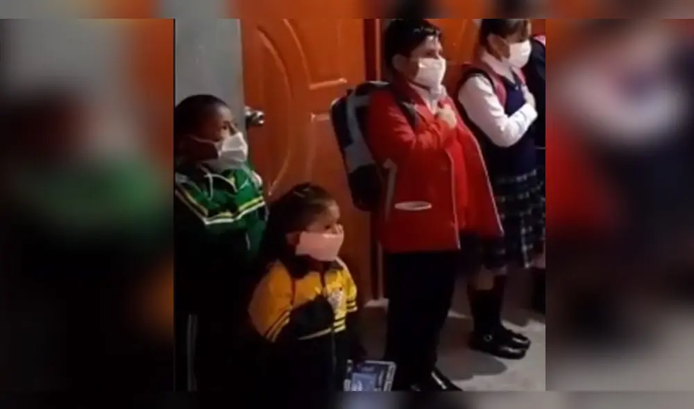 Los niños simularon que los ambientes de su casa eran los de sus colegios. Foto: Video Frase Corta. Los niños simularon que los ambientes de su casa eran los de sus colegios. Foto: Video Frase Corta.