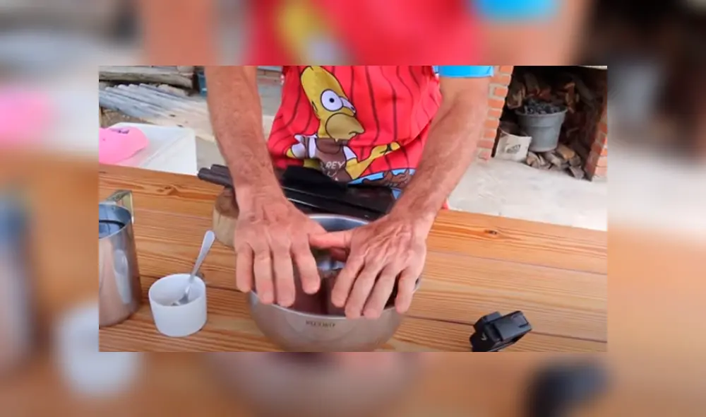 Desliza las imágenes para saber la receta de cómo hacer un pan con chicharrón en casa durante la cuarentena. Desliza las imágenes para saber la receta de cómo hacer un pan con chicharrón en casa durante la cuarentena.