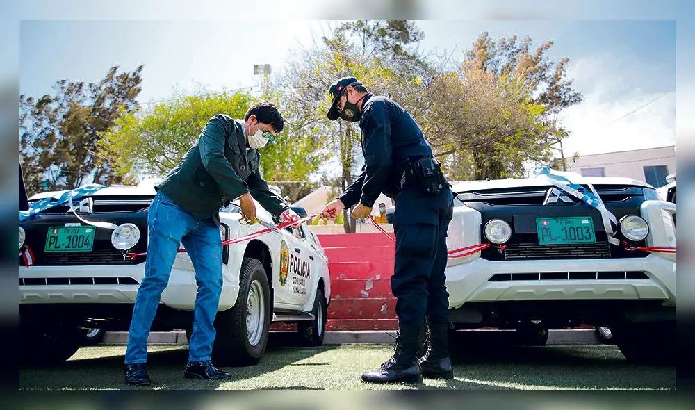 denuncia. Cáceres entregó camionetas sobrevaloradas.