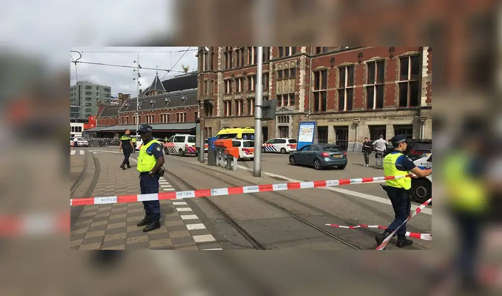 Holanda confirma que ataque con cuchillo en estación de Ámsterdam fue terrorista Holanda confirma que ataque con cuchillo en estación de Ámsterdam fue terrorista