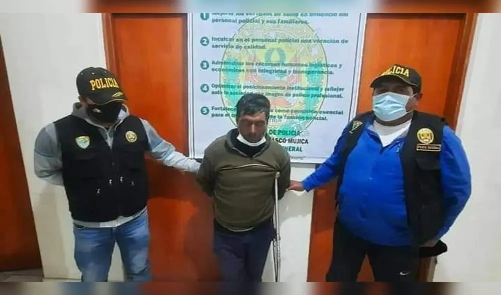 Agentes lo trasladaron a la comisaría del sector para luego ser enviado a prisión. Foto: Facebook. Agentes lo trasladaron a la comisaría del sector para luego ser enviado a prisión. Foto: Facebook.