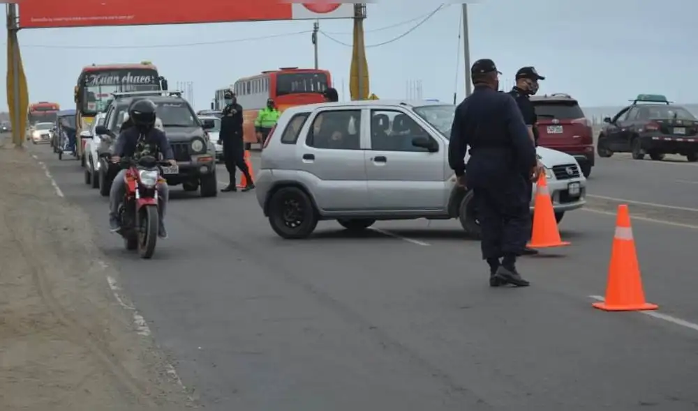 Operativo vehículos Huanchaco. Foto Prensa Huanchaco Operativo vehículos Huanchaco. Foto Prensa Huanchaco