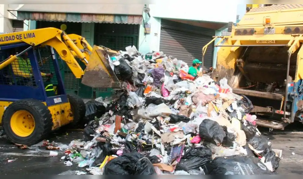 MML recogió más de 500 toneladas de residuos sólidos tras celebraciones por Año Nuevo 2018 MML recogió más de 500 toneladas de residuos sólidos tras celebraciones por Año Nuevo 2018