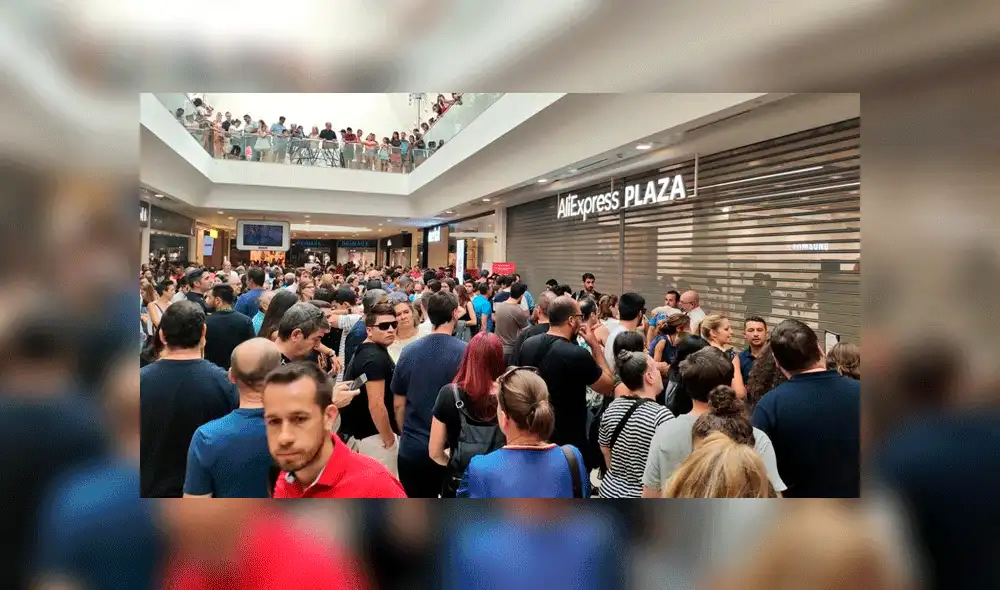 Miles acuden a inauguración de la primera tienda física de Aliexpress en Europa [FOTOS]